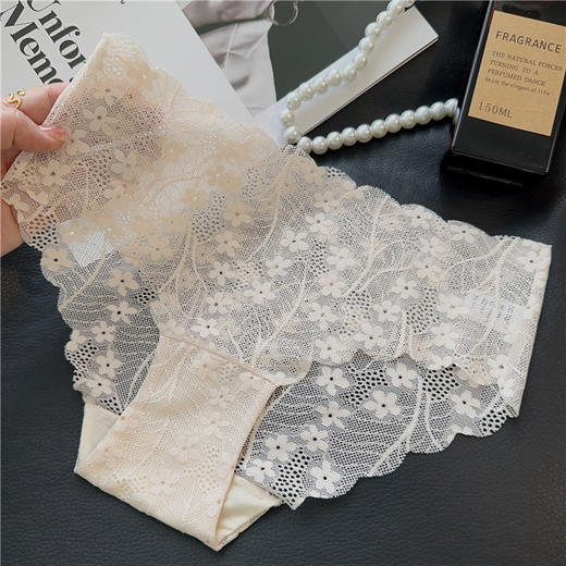 【超值4条❗法式蕾丝无痕内裤】轻、薄、透无痕波浪边，包臀版型正，大pp放心穿，裸感零束缚超舒服，透气性感浪漫法式纯欲风三角内裤纯欲风QQ 商品图3