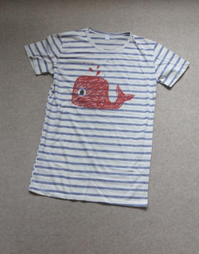 简单粗暴的 哈！女段 韩品订单 红色鲸鱼 小宽松 过臀款 短袖Tee