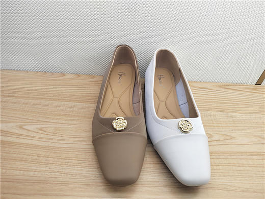 2024豪行春季新款24126837真皮时尚休闲浅口低跟女鞋单鞋 商品图1