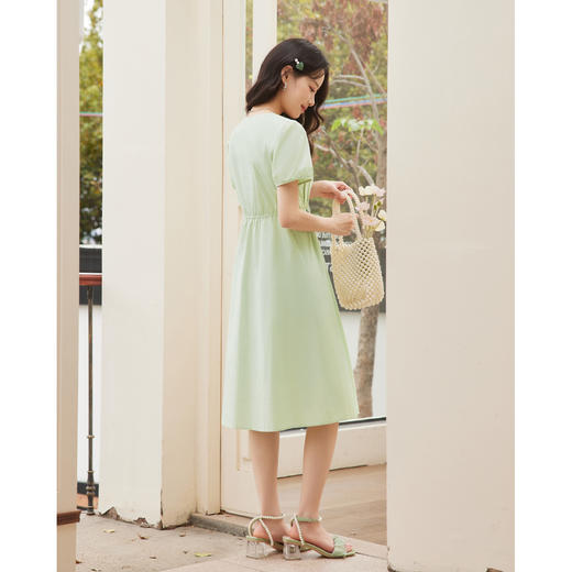 【小个子】 IEF/爱依服2025 夏季 法式优雅气质感通勤风百搭显瘦连衣中裙DS41377 商品图4