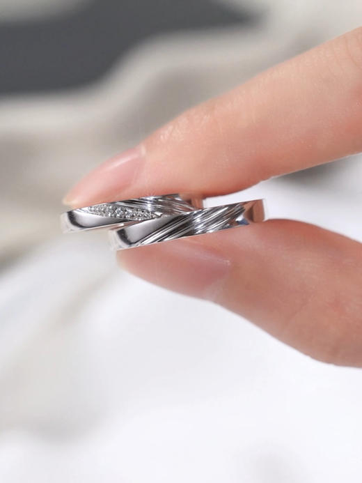 卡蒂罗KADER 【贴贴磁吸】恋爱频率系列 向心引力贴贴情侣对戒 一心一意钟爱久久小众素圈开口可调节一对 925银 戒指 男女同款情侣款 银色 商品图7