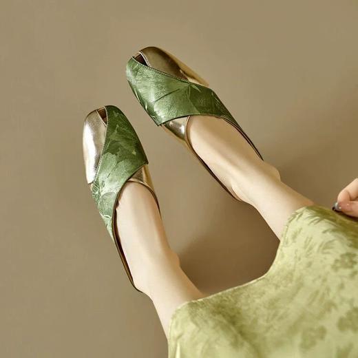 步履生花，演绎东方美学！夏季软皮国风印花拼色方头镂空懒人半拖穆勒凉拖鞋 商品图0