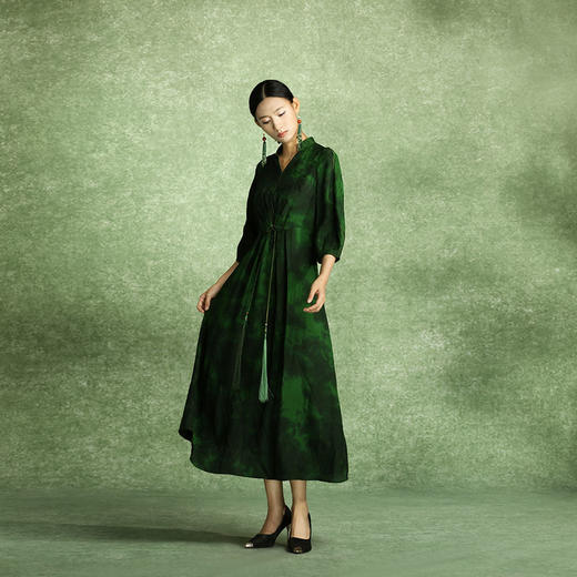 吉祥衣家溯游桑蚕丝提花新中式真丝国潮风高端女装连衣裙 商品图0