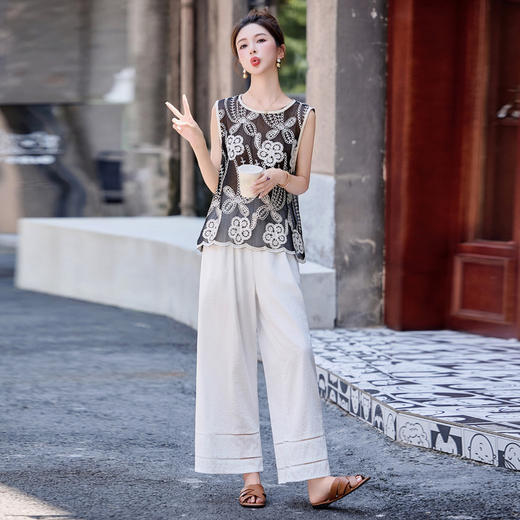 【预售3天】PY 时尚气质钩花宽松两件套(上衣透） &212517 商品图0