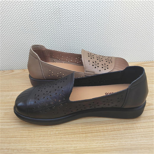 2024豪行夏季新款24294821真皮休闲打孔低跟女鞋凉鞋皮鞋 商品图3