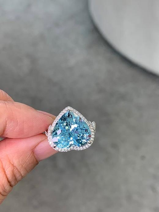 9.81ct刻面海蓝宝戒指 商品图0