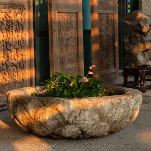 清	石雕莲瓣纹赏盆 商品图1