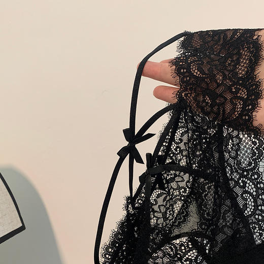 【超值4条❗紫色性感绑带内裤】简约高级慵懒又带点性感，包裹住蜜臀，亲肤柔软不勒不扎肤，全棉裆部透气yi菌，舒适火辣魅惑镂空女士三角裤内裤QQ 商品图5