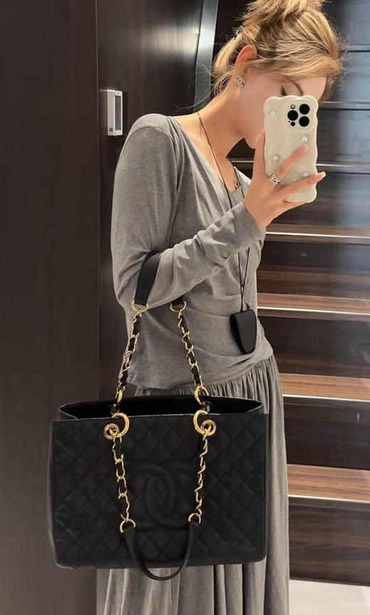 Chanel GST 黑金 荔枝纹牛皮 购物袋 商品图3