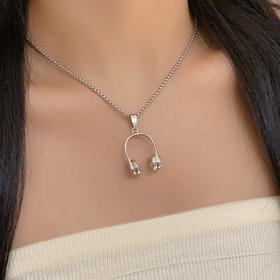 鹿鹿推荐 • 时尚简约耳麦项链毛衣链【兑换成功积分不予退回，请知悉 】