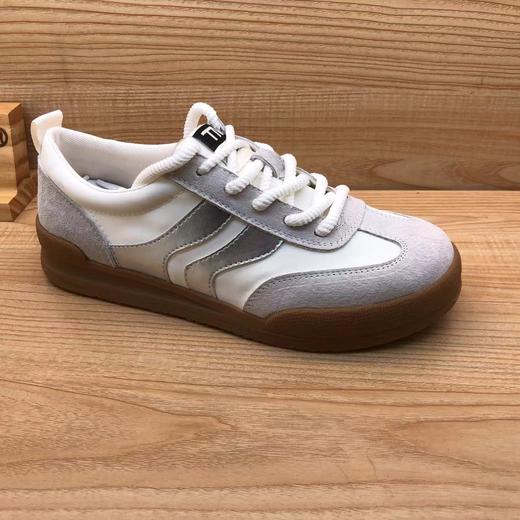 豪行春季新款时尚休闲真皮平底系带女单鞋板鞋24163083 商品图0