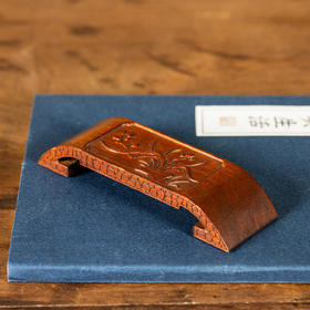 清	红木整挖兰石图墨床