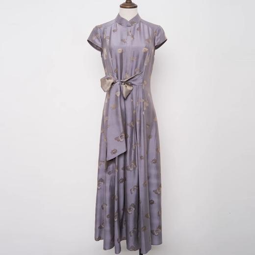 吉祥衣家新中式国风新款高端气质显瘦修身女装翠叶藏蝶真丝连衣裙 商品图4