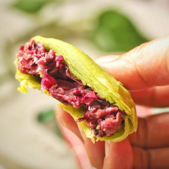 🌹云南 · 现烤 · 重瓣玫瑰花🫓鲜花饼🙅‍♂️不添加任何防腐剂🙅‍♂️不添加任何化学成分