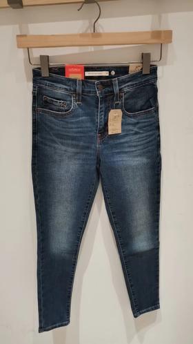 LEVIS女牛仔裤18882-0647