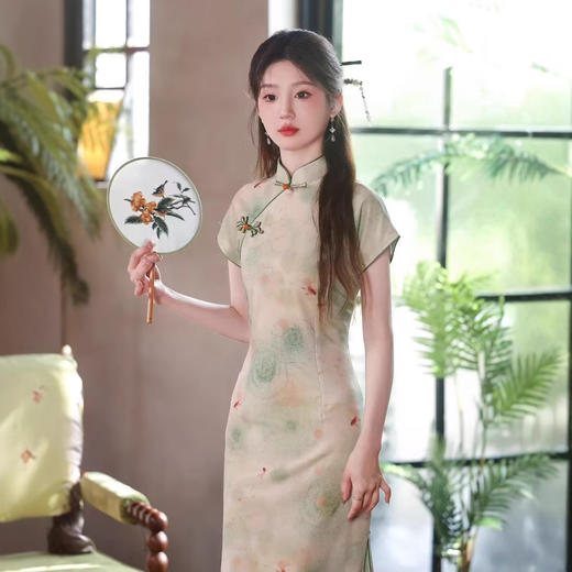 SYK225572025夏季新款中国风旗袍改良版连袖素雅旗袍年轻女士日常可穿旗袍 商品图2