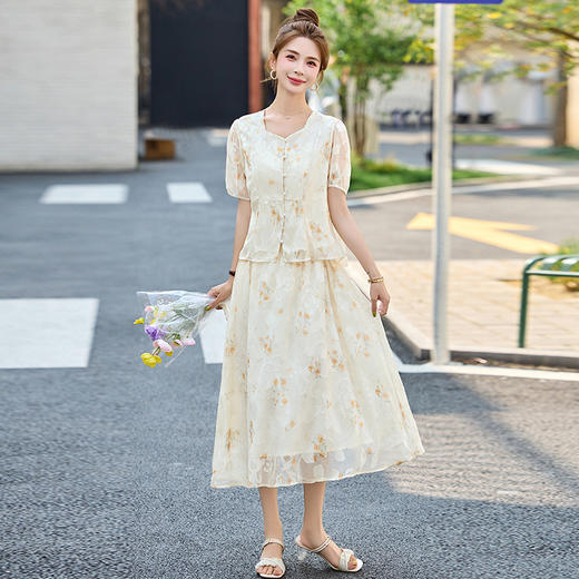 【预售3天】时髦减龄气质两件套夏季今年流行穿搭刺绣半裙套装XXL3111 商品图0