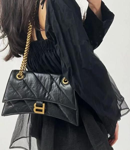 巴黎世家 crush链条包⛓️ ⏳经典沙漏轮廓却又像枕头般柔软（LZ） 商品图2