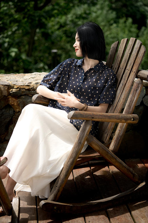 苎麻桑蚕丝波点复古短袖随身衬衫 商品图3