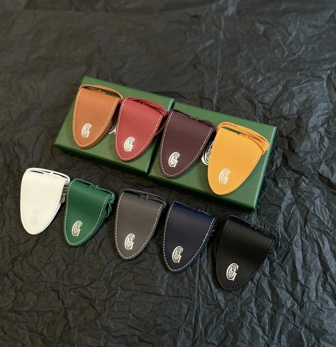 人手必入！狗牙多功能包夹  毛衣链/包夹/墨镜夹  西班牙原厂皮 质感无敌好