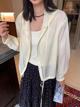 【断码清仓】韩版时尚连帽防晒衣薄外套女夏季宽松百搭短款抽绳上衣！