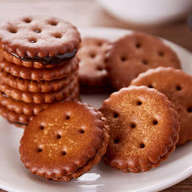 冬己黑糖麦芽味饼干拉丝麦芽糖夹心 早餐办公室休闲零食 258g/袋  /休闲食品 /饼干 /夹心饼干