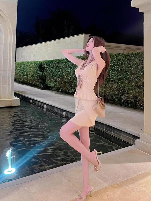 缪缪  24ss 新款蝴蝶结钻面露趾高跟拖鞋（DBG） 商品图5