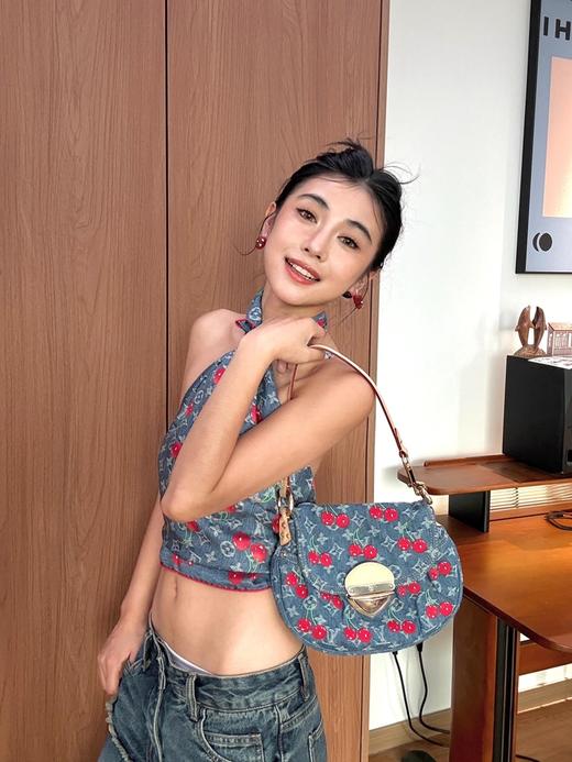 驴家 蓝色丹宁牛仔 刺绣樱桃腋下包 X x TM SUNSET 手袋（JPH） 商品图3