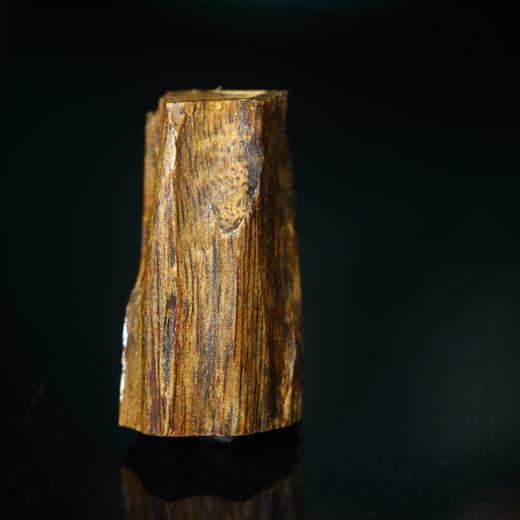 BC.RS5-8.8-2  白棋沉水(材料)，3.93g 商品图0