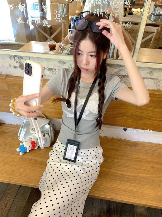 【149元任选2件】最后一波现货！白色波点a字包臀半身裙 商品图7