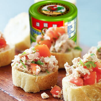 雄鸡标（AYAM BRAND）泰国原装进口 葵花油浸野生金枪鱼罐头150g 即食鱼罐头 /休闲食品 /罐头食品 /水产类罐头 商品图3