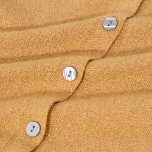 茧墨 亲肤绒简约百搭V领针织开衫 商品图4