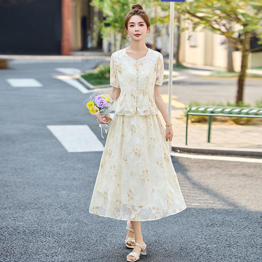 【预售3天】时髦减龄气质两件套夏季今年流行穿搭刺绣半裙套装XXL3111 商品图3