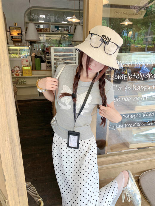 【149元任选2件】最后一波现货！白色波点a字包臀半身裙 商品图8