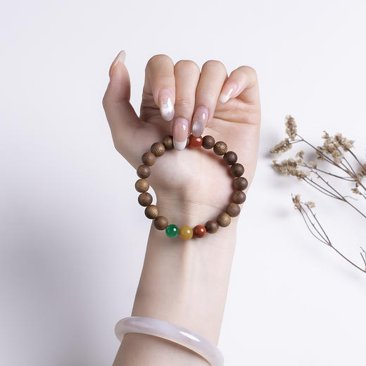 xy0503沉香+南红碧玉蜜蜡三宝手串 商品图7