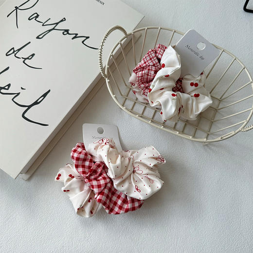 【积分兑】甜美红色系组合发圈纪念日百货门店同款163993764 商品图1