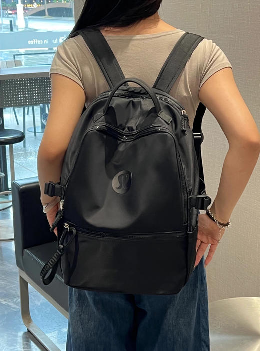 lulu爆款 New Crew休闲双肩包 22L（SS） 商品图6