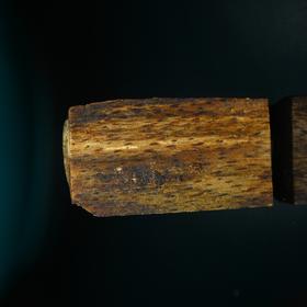 BC.RS5-8.8-3  白棋沉水(材料) ，3.33g