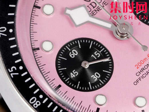 帝舵 3T碧湾计时系列 火烈鸟同色系皮带款 男士腕表 是一款融合潜水表传统与赛车计时功能的混合型腕表 商品图2