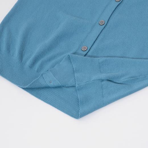 茧墨 亲肤绒简约百搭圆领针织开衫 商品图3