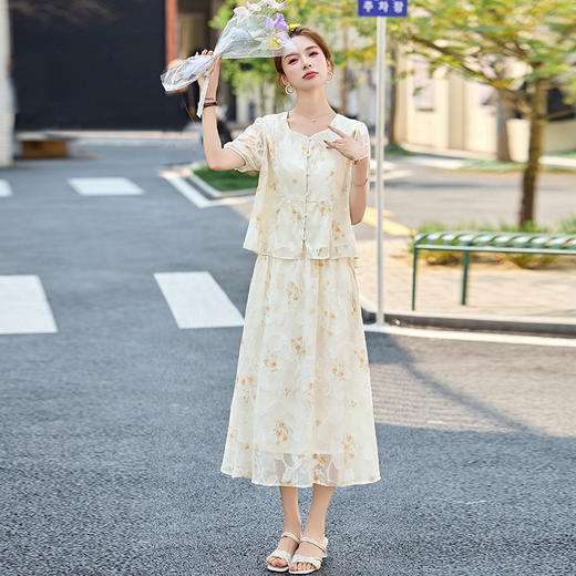 【预售3天】时髦减龄气质两件套夏季今年流行穿搭刺绣半裙套装XXL3111 商品图1