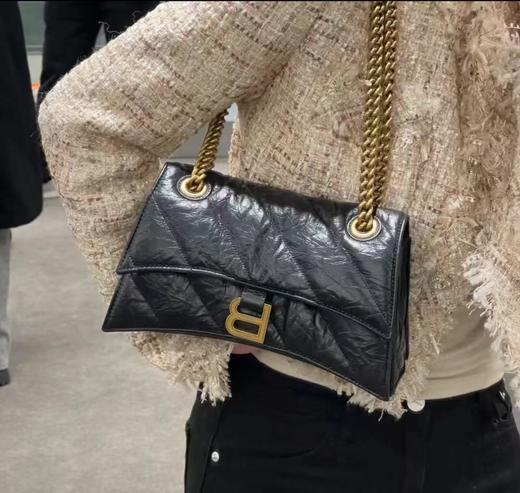 巴黎世家 crush链条包⛓️ ⏳经典沙漏轮廓却又像枕头般柔软（LZ） 商品图3