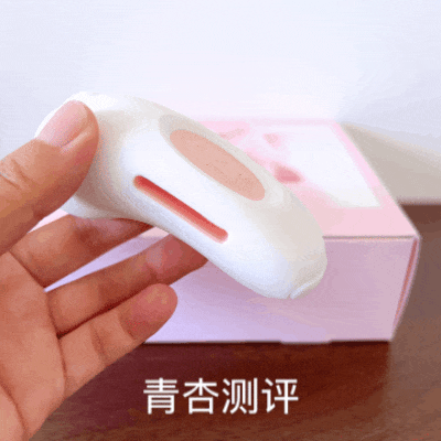 穿着小玩具外出play，试过就爱上~