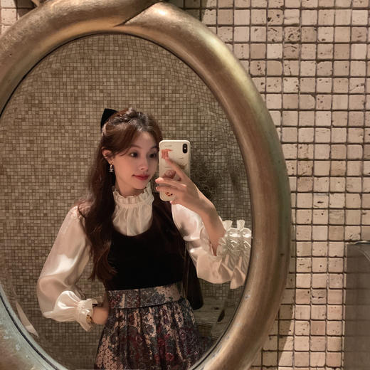 金蘑菇菇 圣乔治 / 【珍珠衬衫/古董裙裙 】华丽调单品 甜俏设计感优雅花边衬衫 商品图3