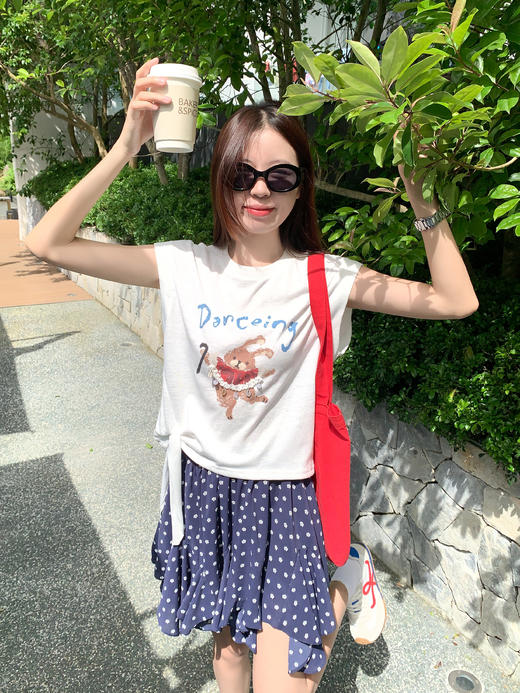 【110元任选2件】最后一波现货！米白色绑带小飞袖短袖 or 藏蓝色波点百褶裙 商品图9