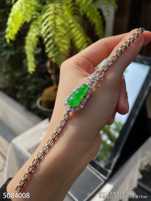 高冰种艳绿福豆手链    89999【5084008】 商品图0