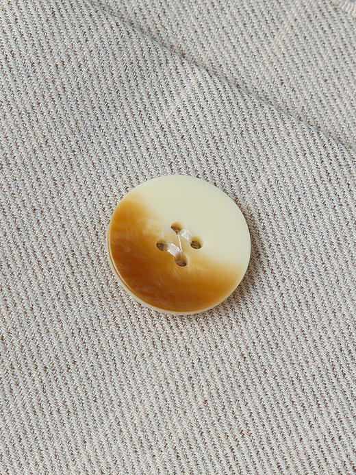 韩系简约风！米白色质感马甲 双排扣设计 配牛仔裙超有范 商品图4