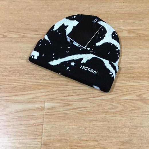 点此购买 始祖鸟男女情侣款针织毛线帽 yb 326618 商品图3