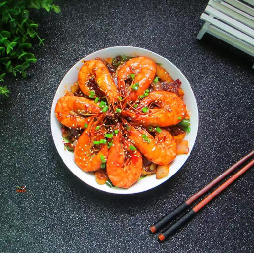 【下单后48小时发货】印尼生态白对虾 盐冻虾1.65kg/盒 商品图2