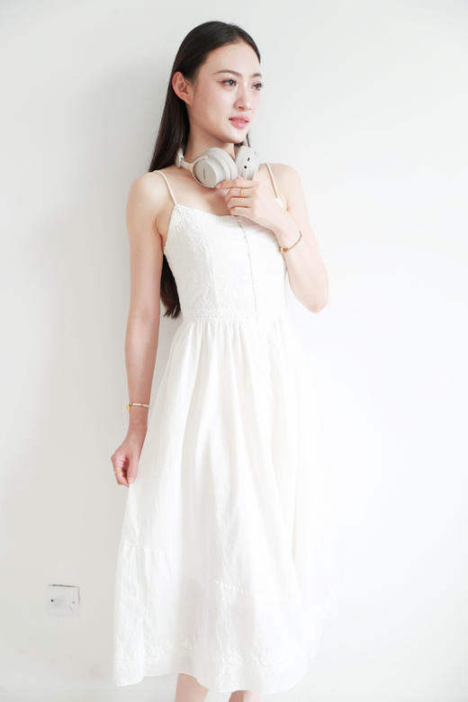 显脸小又高颜值，头戴式蓝牙耳机。美拉德复古色降噪耳麦C081058 商品图3